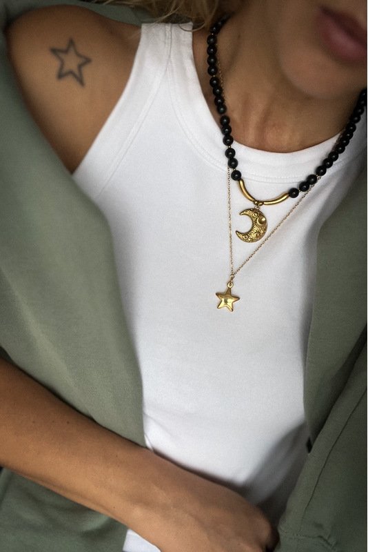 Onikso vėrinio "Mėnulis" ir grandinėlės komplektas