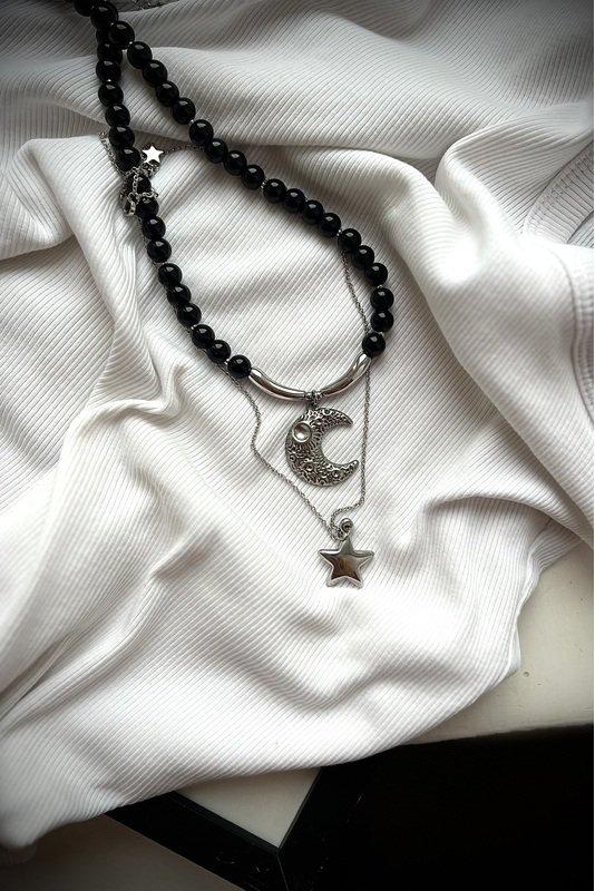 Onikso vėrinio "Mėnulis" ir grandinėlės komplektas 2