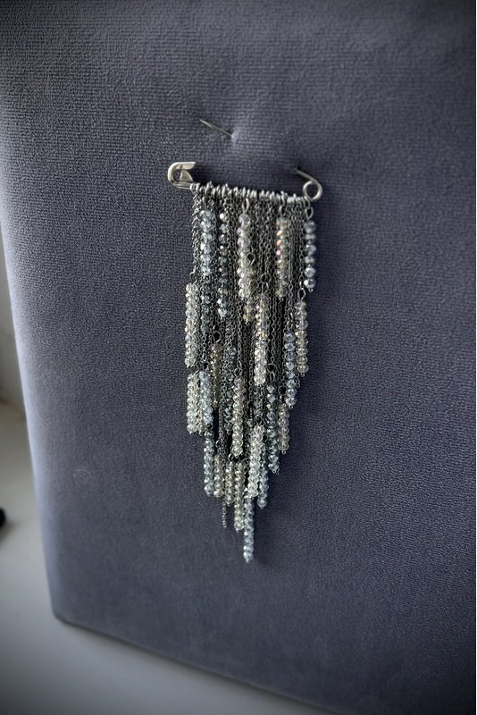 Marškinių Segė - žiogelis "Stiklo varvekliai" 1