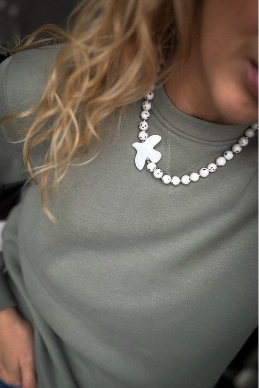 Žadeito vėrinys su stiklo "Paukščiu"