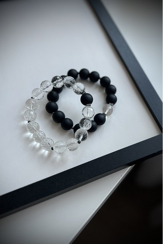 Kalnų krištolo/Šungito apyrankė