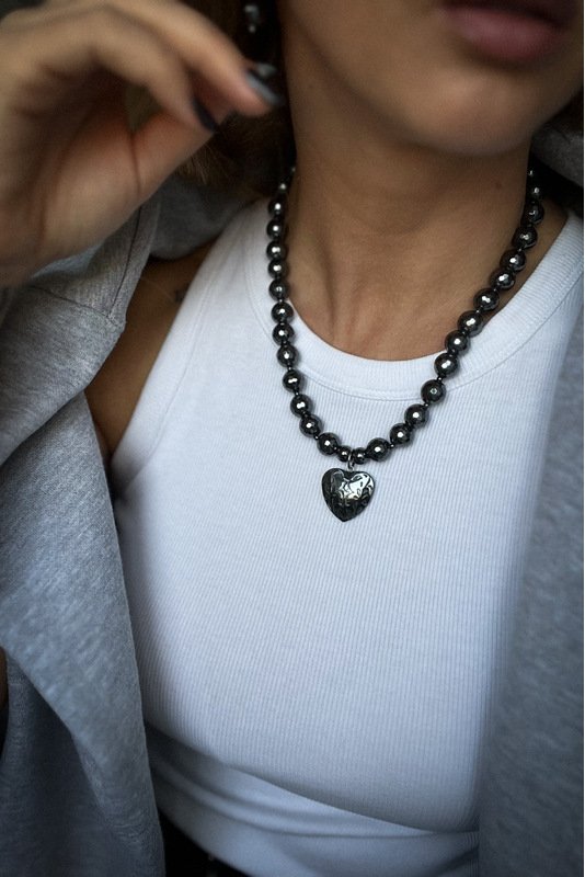 Hematito vėrinys su Hematito širdele 1