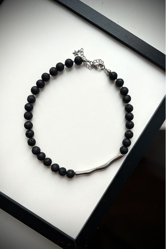 Lavos vėrinys su išskirtine nerūdijančio plieno akcentine detale 2