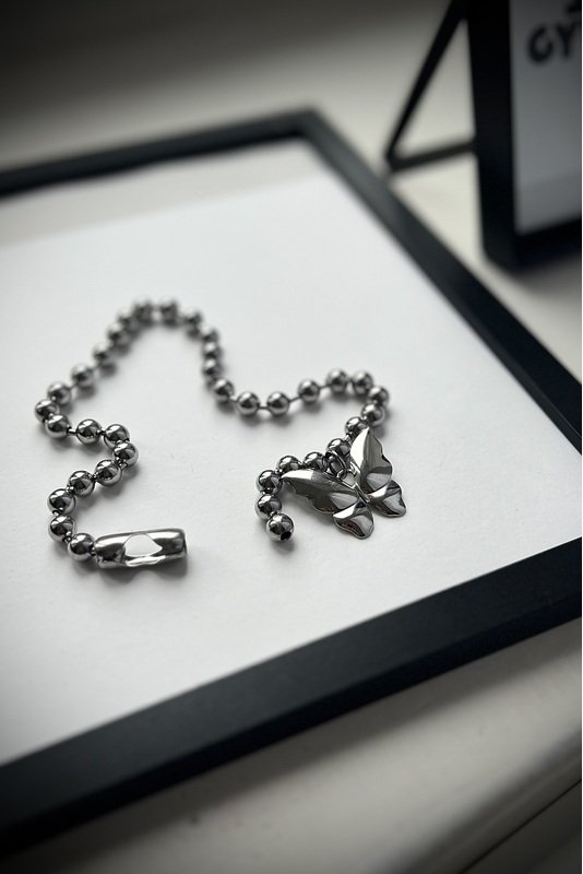 Nerūdijančio plieno burbulų grandinėlė su drugeliu