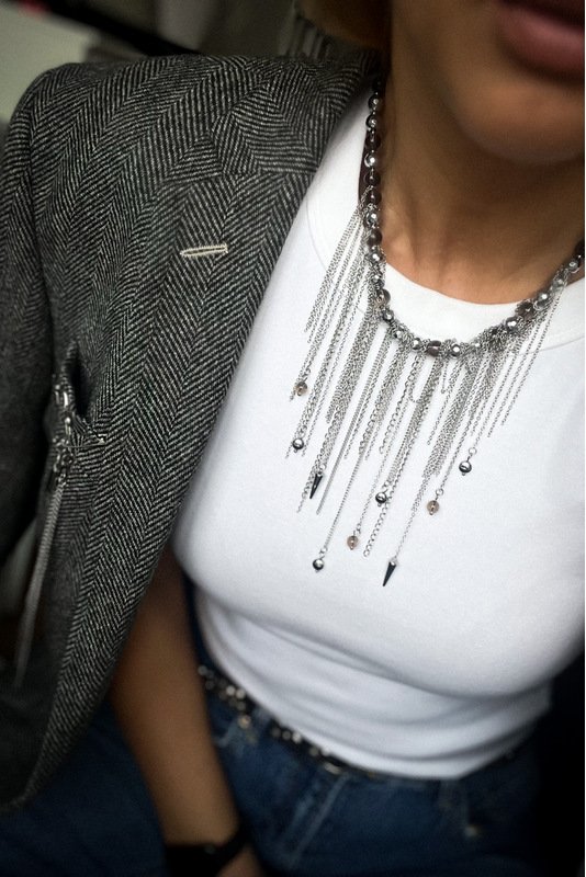 Hematito ir stiklo vėrinys su grandinėlėmis 