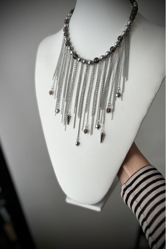 Hematito ir stiklo vėrinys su grandinėlėmis  4