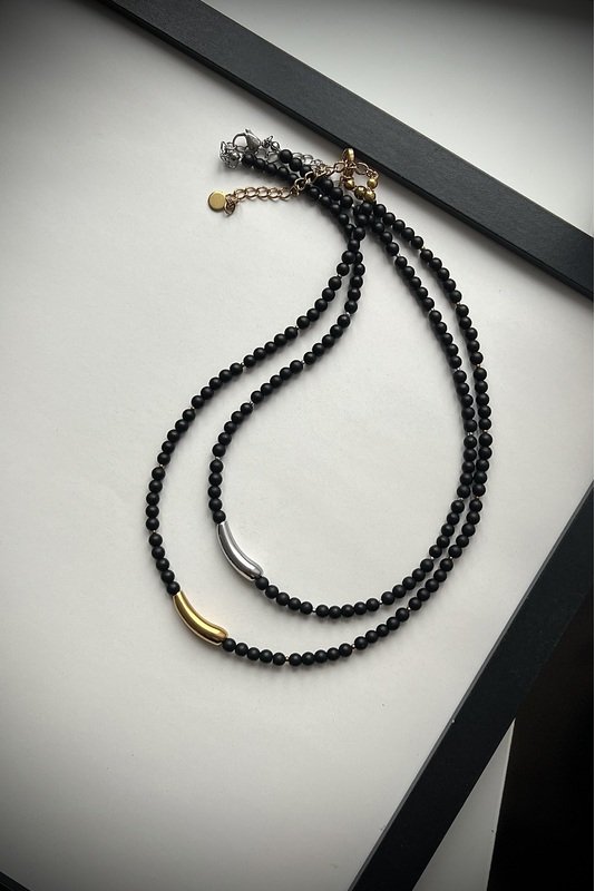 Šungito smulkus vėrinys su išskirtine nerūdijančio plieno detale 1