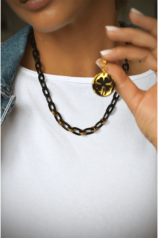 Juoda stambi grandinėlė su "Dobilo" pakabuku 3