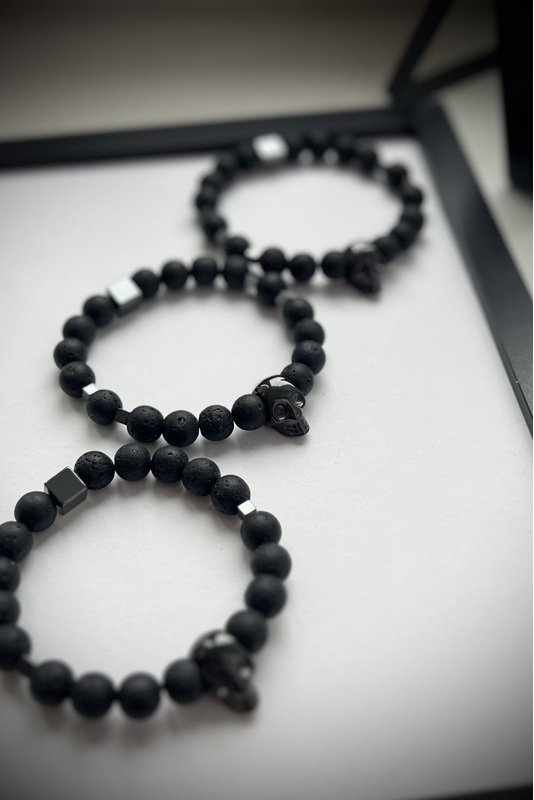 UNISEX Lavos apyrankė su keramikos akcentine detale "Kaukuolė" 1