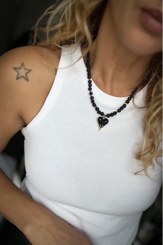 Šungito vėrinys su Širdelės pakabuku 2