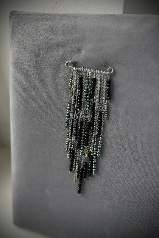 Marškinių Segė - žiogelis "Stiklo varvekliai"