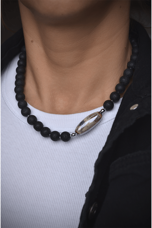 Lavos vėrinys su keramikos akcentine detale 1