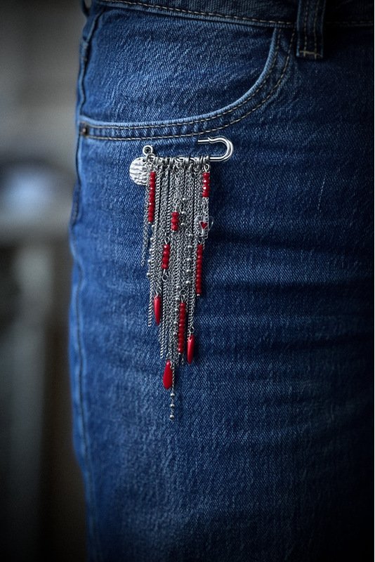 Segė - žiogelis "Raudoni lašai" sidabras 1